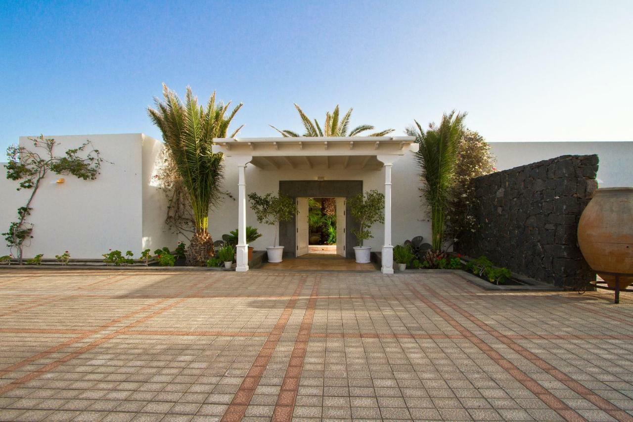 Villa Mila ปูแอร์โตกาเลโร ภายนอก รูปภาพ